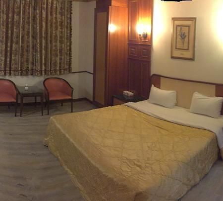 Changsing Business Motel Tainan Eksteriør billede