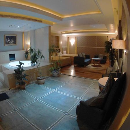 Changsing Business Motel Tainan Eksteriør billede