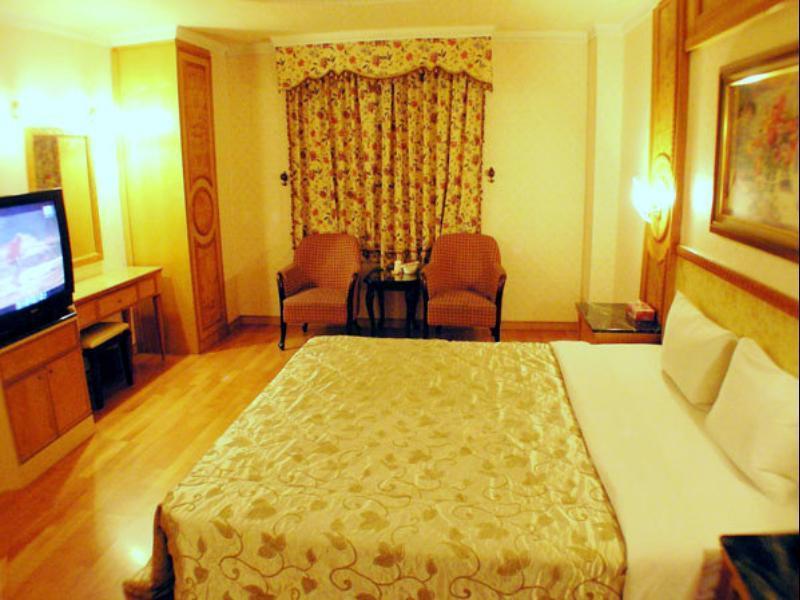 Changsing Business Motel Tainan Eksteriør billede