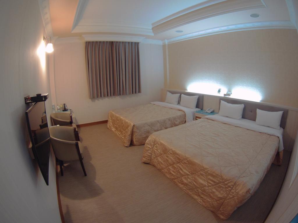 Changsing Business Motel Tainan Eksteriør billede