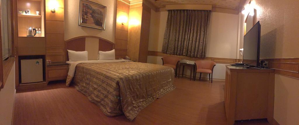 Changsing Business Motel Tainan Eksteriør billede